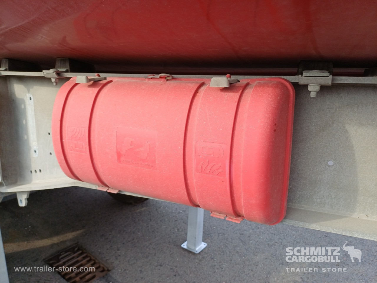 SCHMITZ Auflieger Kipper Stahlrundmulde 28m³ - Tipper semi-trailer: picture 4 SCHMITZ Auflieger Kipper Stahlrundmulde 28m³ - Tipper semi-trailer: picture 4