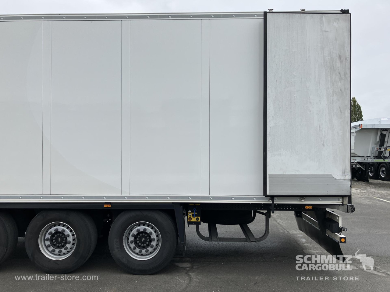 Isothermal semi-trailer SCHMITZ Auflieger Tiefkühler Standard Double deck: picture 15 Isothermal semi-trailer SCHMITZ Auflieger Tiefkühler Standard Double deck: picture 15