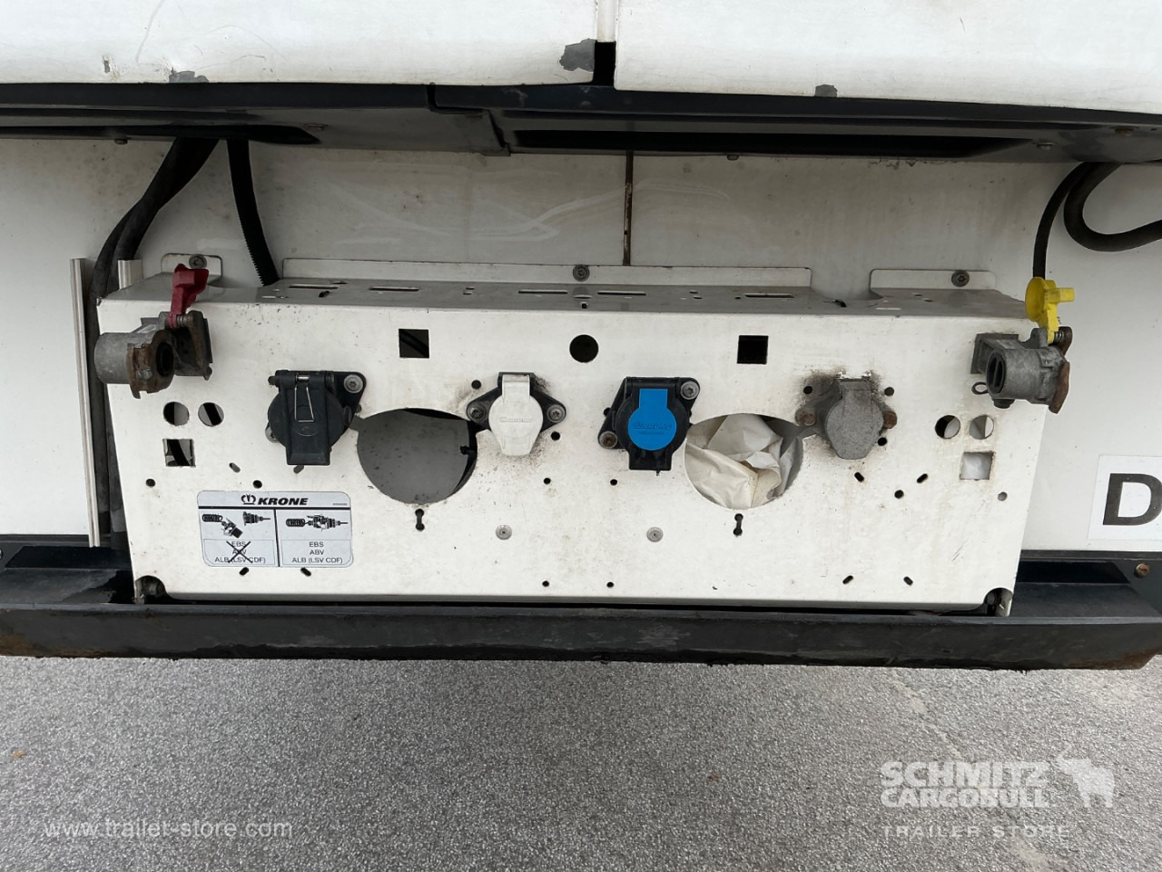 KRONE Reefer Standard - Isothermal semi-trailer: picture 4 KRONE Reefer Standard - Isothermal semi-trailer: picture 4