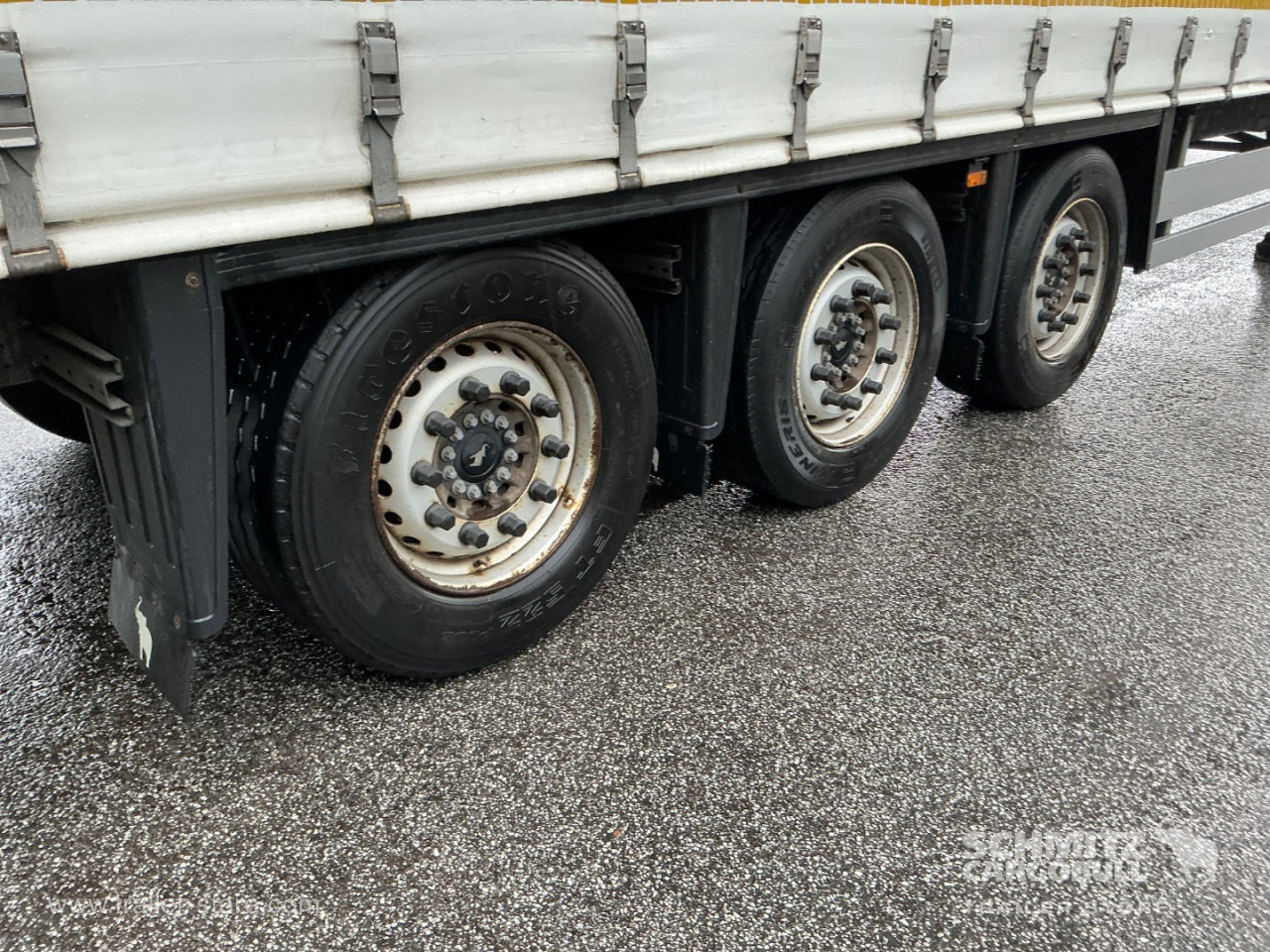 SCHMITZ Curtainsider Standard - Curtainsider semi-trailer: picture 2 SCHMITZ Curtainsider Standard - Curtainsider semi-trailer: picture 2