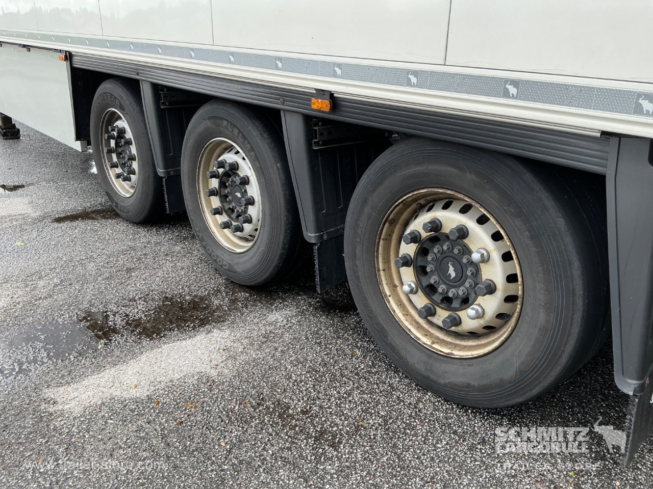SCHMITZ Reefer Meat hanging system - Isothermal semi-trailer: picture 5 SCHMITZ Reefer Meat hanging system - Isothermal semi-trailer: picture 5