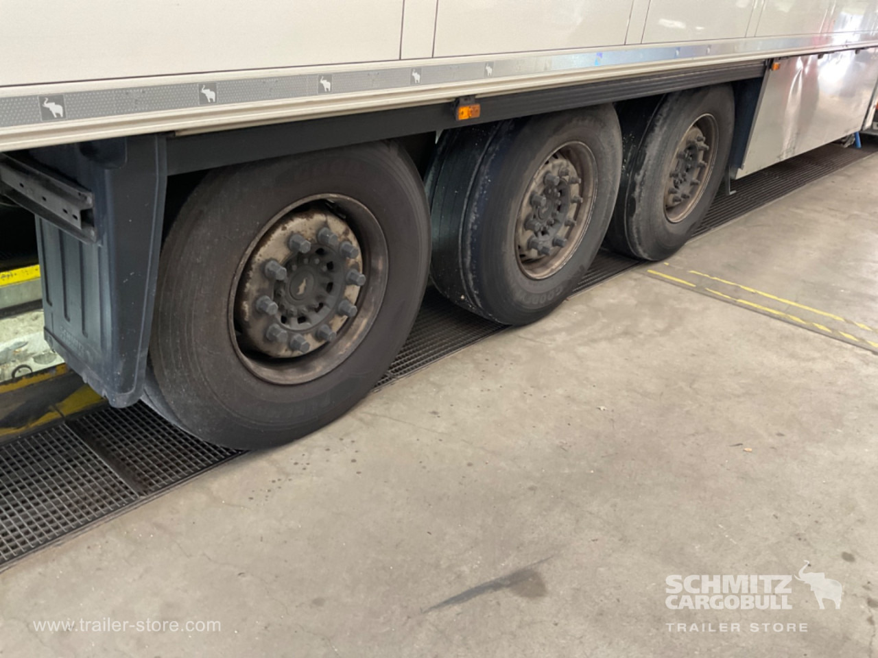 SCHMITZ Reefer Standard Double deck - Isothermal semi-trailer: picture 3 SCHMITZ Reefer Standard Double deck - Isothermal semi-trailer: picture 3