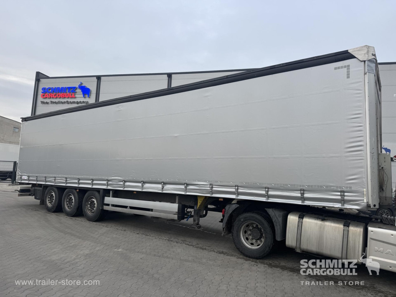 SCHMITZ Curtainsider Standard - Curtainsider semi-trailer: picture 1 SCHMITZ Curtainsider Standard - Curtainsider semi-trailer: picture 1