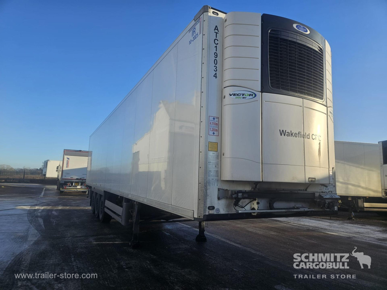 SCHMITZ Reefer Multitemp - Isothermal semi-trailer: picture 1 SCHMITZ Reefer Multitemp - Isothermal semi-trailer: picture 1