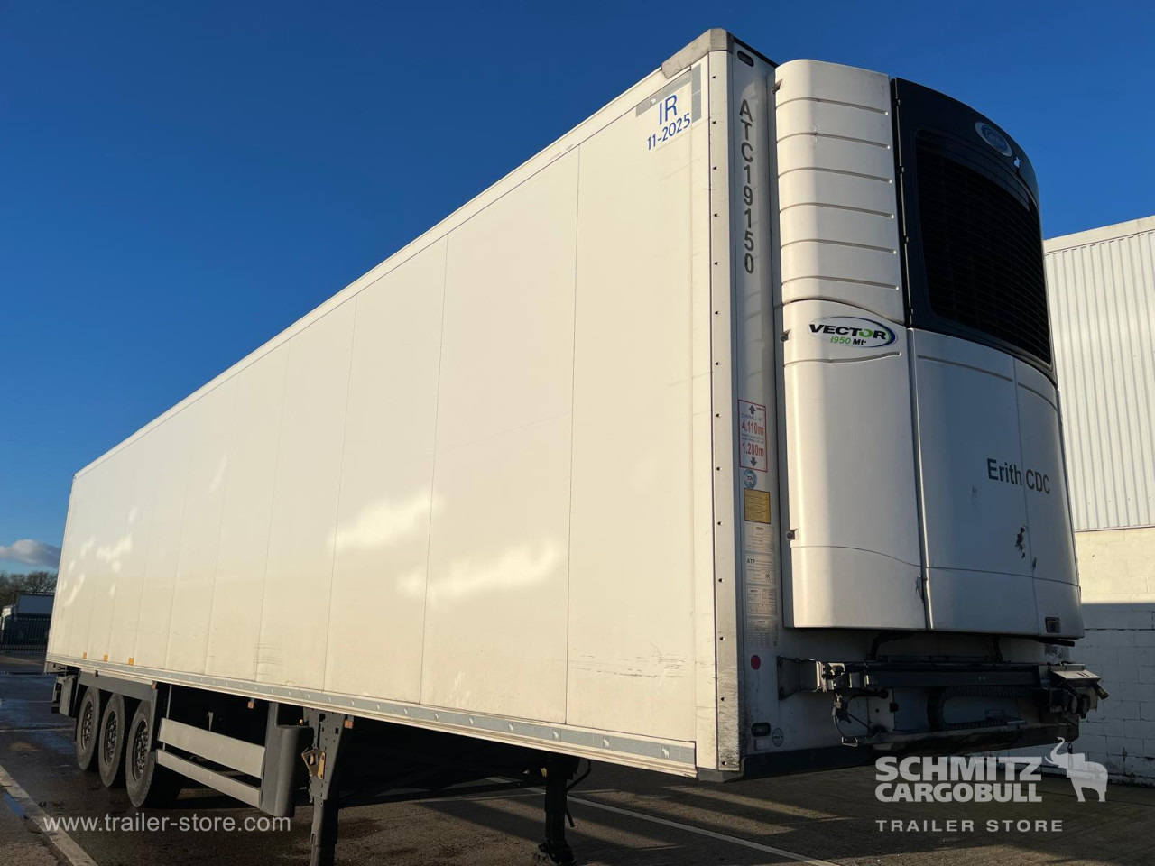 SCHMITZ Reefer Multitemp - Isothermal semi-trailer: picture 1 SCHMITZ Reefer Multitemp - Isothermal semi-trailer: picture 1