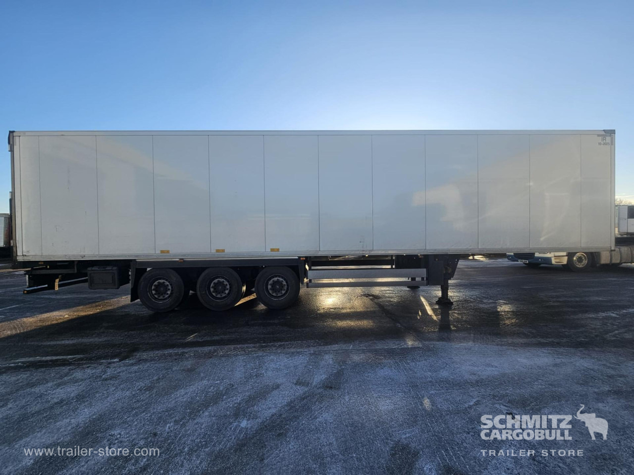 SCHMITZ Reefer Multitemp - Isothermal semi-trailer: picture 3 SCHMITZ Reefer Multitemp - Isothermal semi-trailer: picture 3