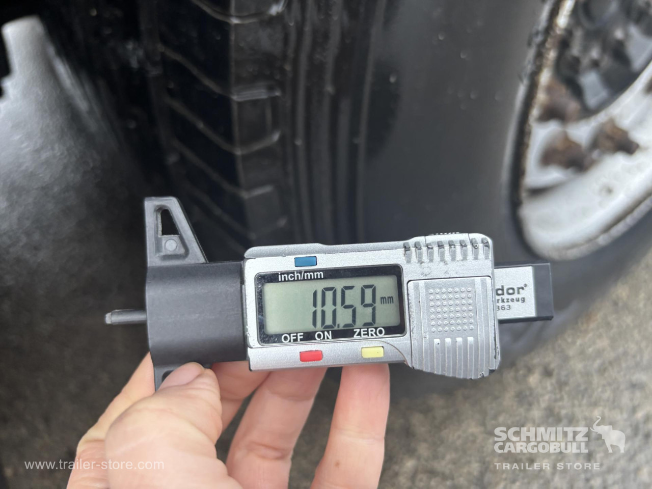 SCHMITZ Curtainsider Mega - Curtainsider semi-trailer: picture 2 SCHMITZ Curtainsider Mega - Curtainsider semi-trailer: picture 2