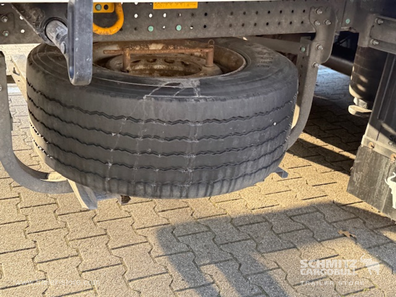 Isothermal semi-trailer SCHMITZ Oplegger Vries Standard: picture 6 Isothermal semi-trailer SCHMITZ Oplegger Vries Standard: picture 6