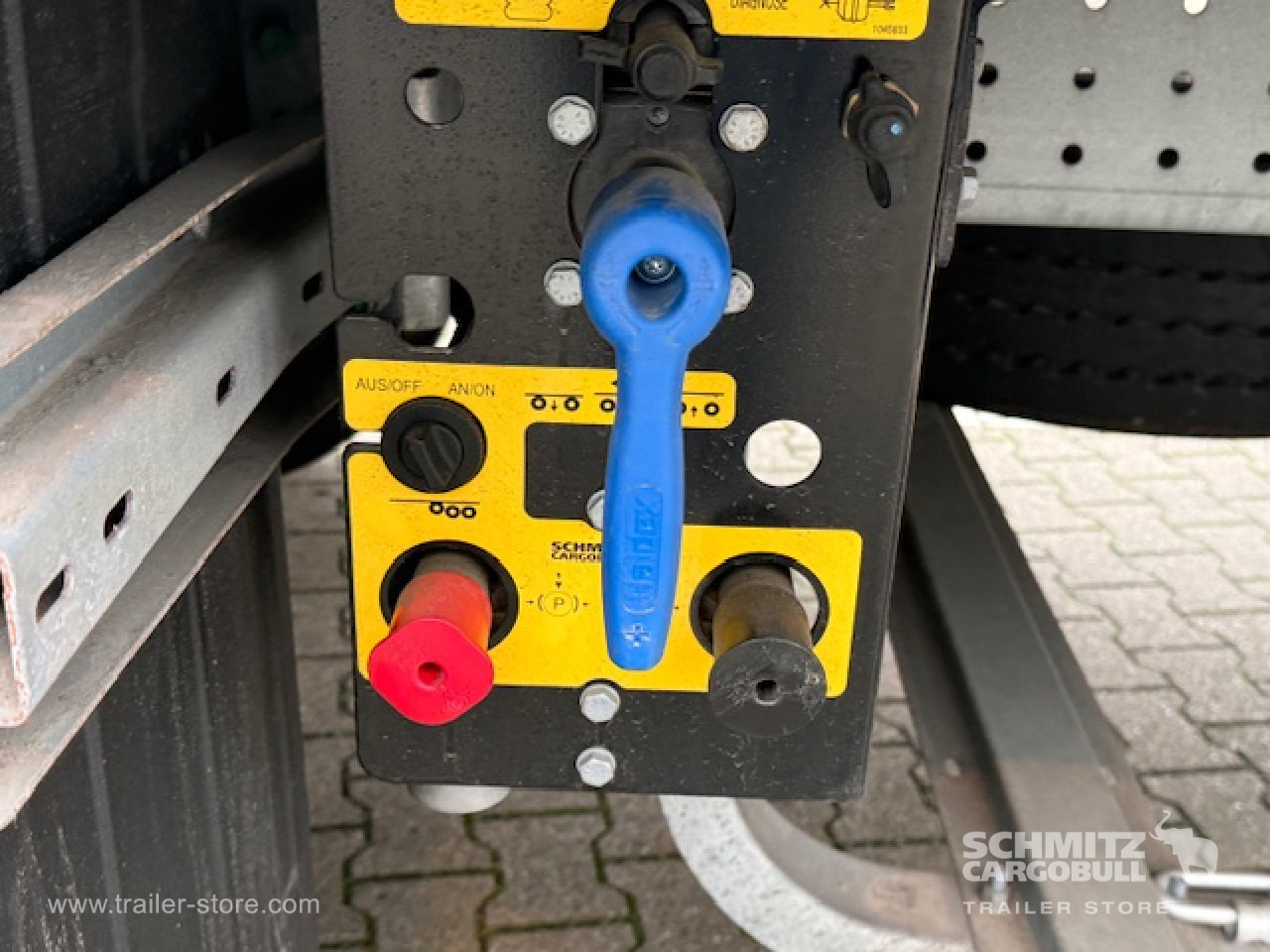 SCHMITZ Oplegger Vries Standard - Isothermal semi-trailer: picture 4 SCHMITZ Oplegger Vries Standard - Isothermal semi-trailer: picture 4