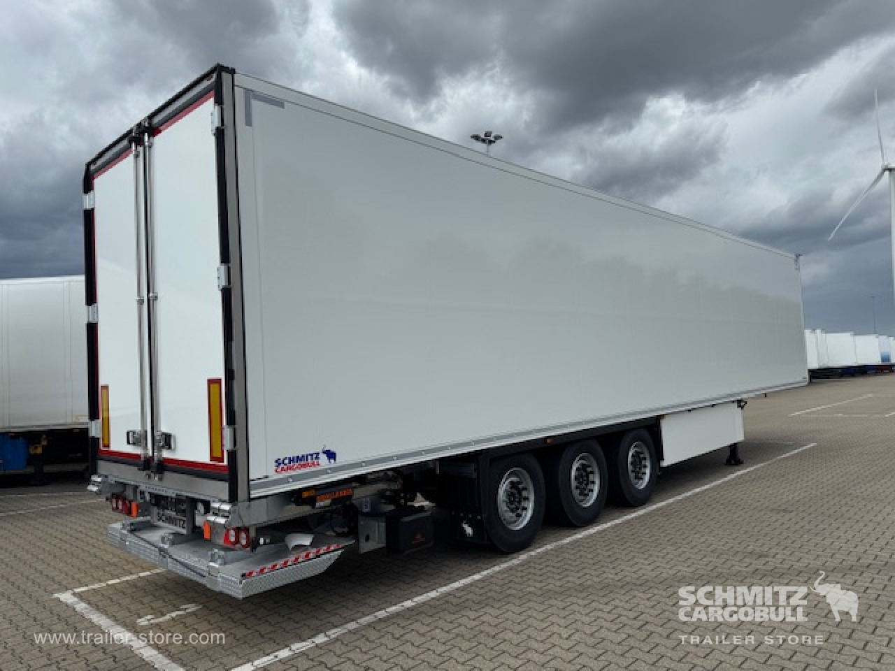 SCHMITZ Oplegger Vries Standard Taillift - Isothermal semi-trailer: picture 2 SCHMITZ Oplegger Vries Standard Taillift - Isothermal semi-trailer: picture 2