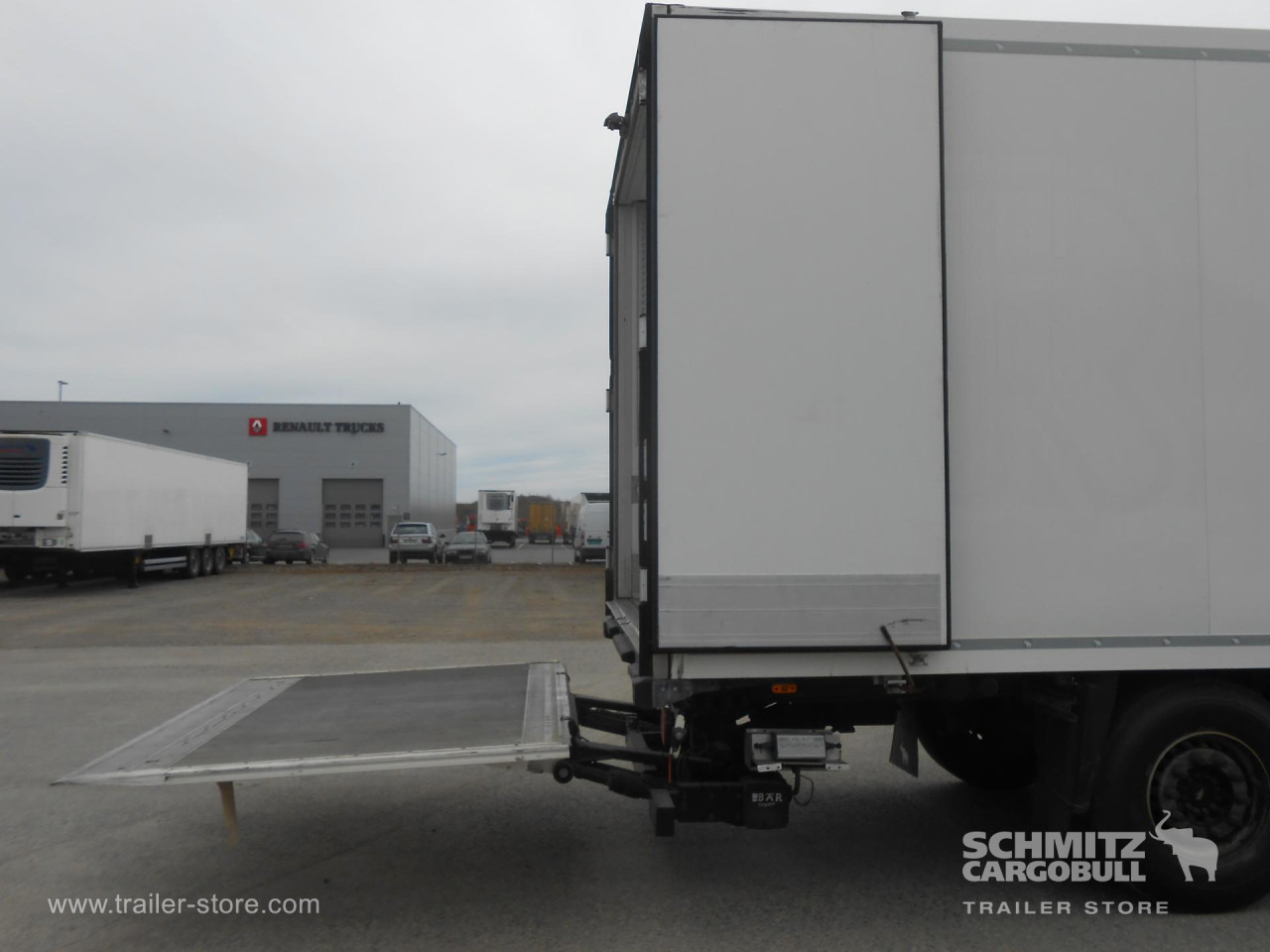 SCHMITZ Reefer Standard Double deck Taillift - Isothermal semi-trailer: picture 4 SCHMITZ Reefer Standard Double deck Taillift - Isothermal semi-trailer: picture 4