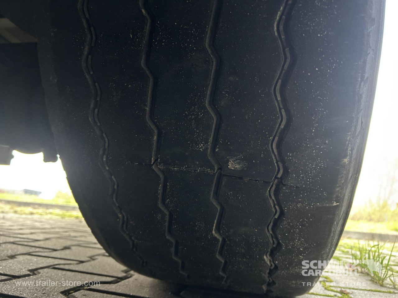 SCHMITZ Curtainsider Mega on lease SCHMITZ Curtainsider Mega: picture 14