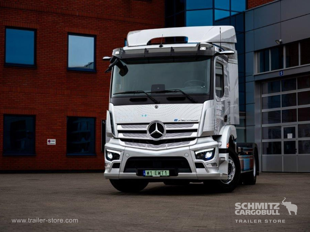 MERCEDES-BENZ Standard tractor unit - Tractor unit: picture 2 MERCEDES-BENZ Standard tractor unit - Tractor unit: picture 2