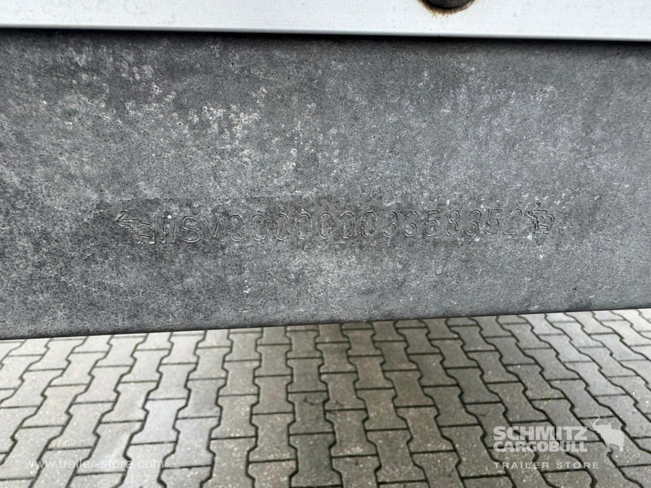 SCHMITZ Curtainsider Standard - Curtainsider semi-trailer: picture 3 SCHMITZ Curtainsider Standard - Curtainsider semi-trailer: picture 3