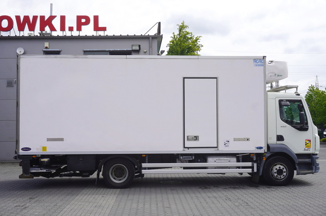 DAF LF 220 / Refrigerator 16 EPAL Multitemp / Carrier Supra 1150 MT / Palfinger 1500 kg - Refrigerator truck: picture 2 DAF LF 220 / Refrigerator 16 EPAL Multitemp / Carrier Supra 1150 MT / Palfinger 1500 kg - Refrigerator truck: picture 2