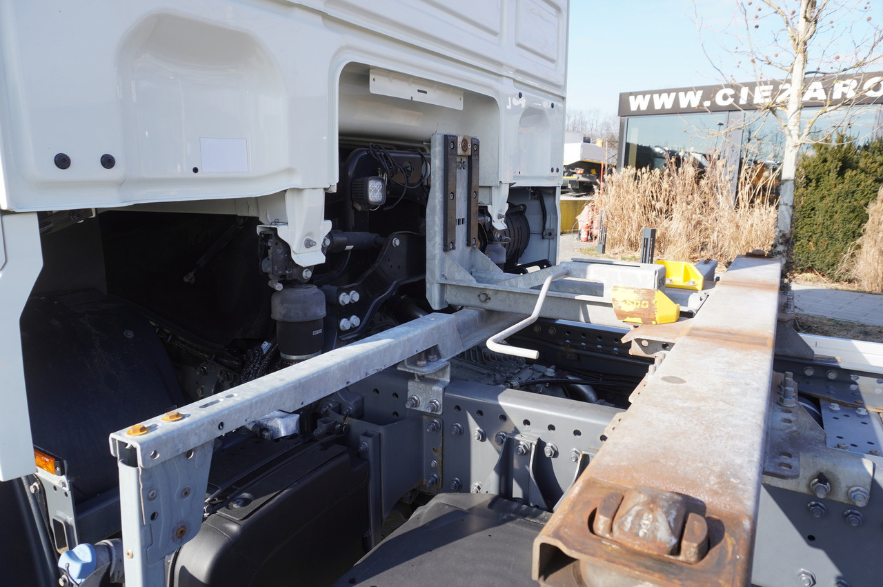 Cab chassis truck DAF XF 480 SSC / 6x2 / BDF / standard / 380 tho.km: picture 16