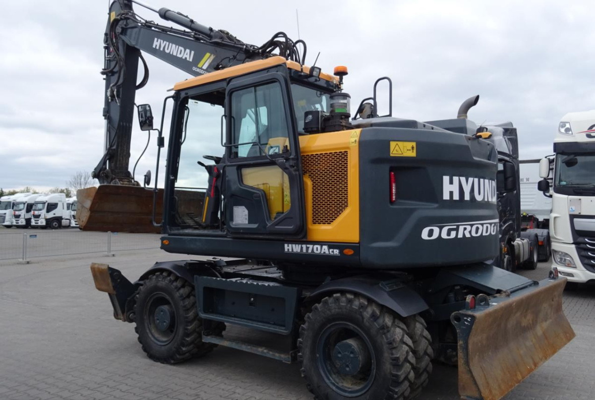 HYUNDAI HW170 ACR wheel excavator / 2000 MTH / 2022 / A/C - Wheel excavator: picture 5 HYUNDAI HW170 ACR wheel excavator / 2000 MTH / 2022 / A/C - Wheel excavator: picture 5