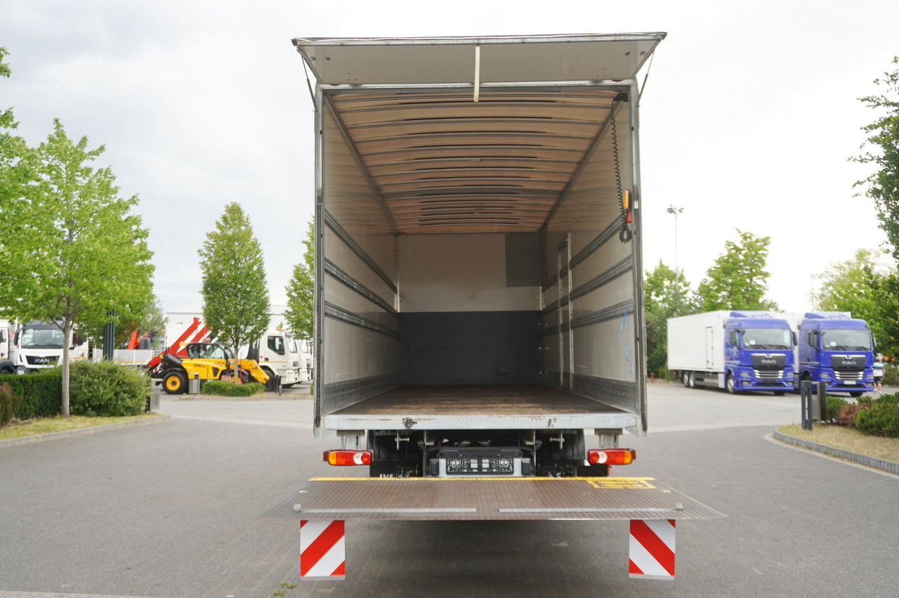 IVECO Eurocargo 12.210 / 18 EPAL box / 130 tho. km! / Dhollandia tail lift 1500 kg - Box truck: picture 5 IVECO Eurocargo 12.210 / 18 EPAL box / 130 tho. km! / Dhollandia tail lift 1500 kg - Box truck: picture 5