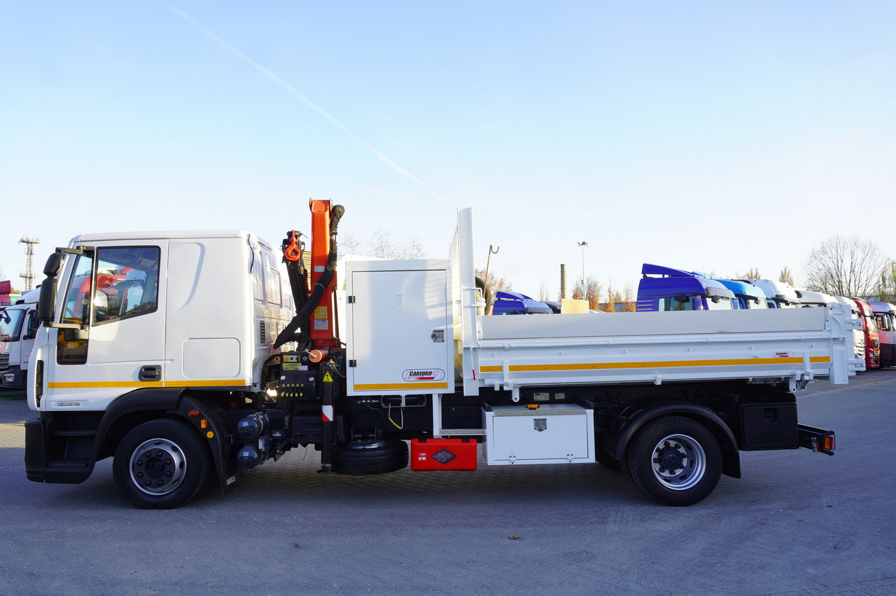 IVECO Eurocargo 120E18 Crane Palfinger / 3-way tipper / sleeper cab - Crane truck: picture 5 IVECO Eurocargo 120E18 Crane Palfinger / 3-way tipper / sleeper cab - Crane truck: picture 5