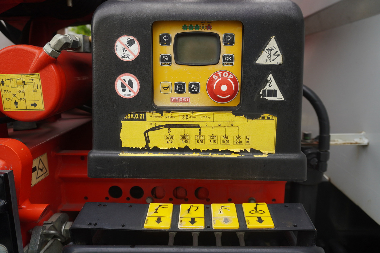 IVECO STRALIS 19.310 E6 / Flatbed 19 EPAL / FASSI F135 / 225 MTH! / 5.7 T on lease IVECO STRALIS 19.310 E6 / Flatbed 19 EPAL / FASSI F135 / 225 MTH! / 5.7 T: picture 16 IVECO STRALIS 19.310 E6 / Flatbed 19 EPAL / FASSI F135 / 225 MTH! / 5.7 T on lease IVECO STRALIS 19.310 E6 / Flatbed 19 EPAL / FASSI F135 / 225 MTH! / 5.7 T: picture 16