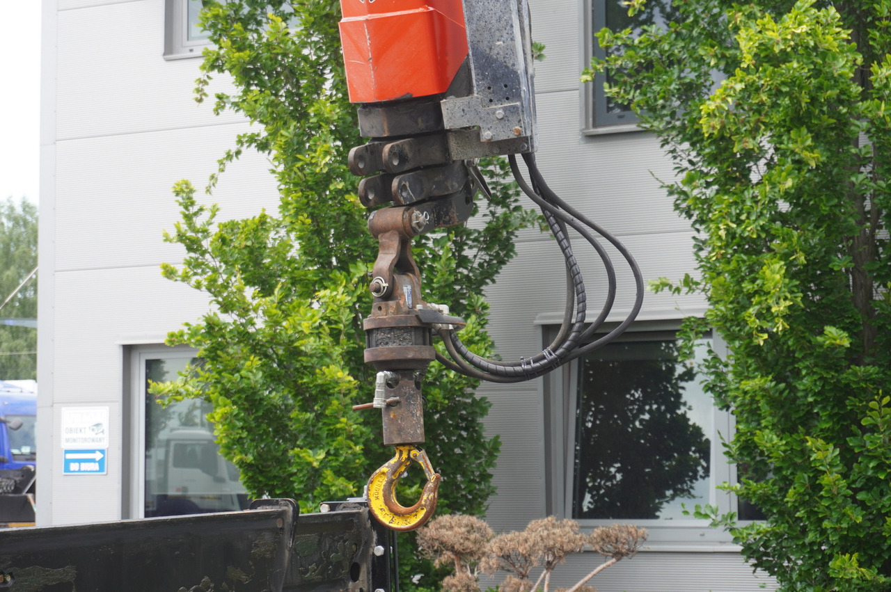 IVECO STRALIS 330 E6 / FASSI 195A 8.5 T / 3-side tipper on lease IVECO STRALIS 330 E6 / FASSI 195A 8.5 T / 3-side tipper: picture 14 IVECO STRALIS 330 E6 / FASSI 195A 8.5 T / 3-side tipper on lease IVECO STRALIS 330 E6 / FASSI 195A 8.5 T / 3-side tipper: picture 14