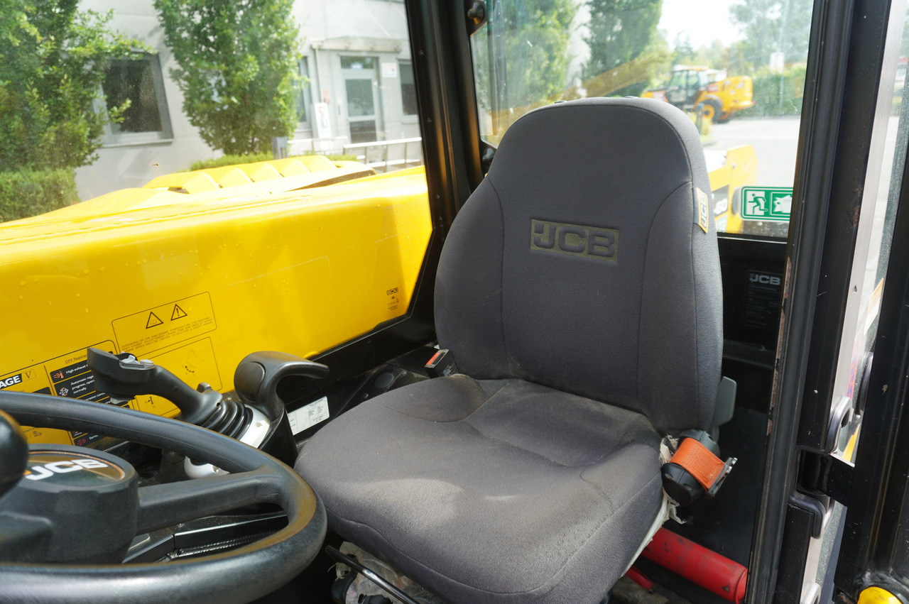 Telescopic wheel loader JCB 525-60T5 / 2022 / 860 MTH! / 2.5 T / Reach 6 m / joystick: picture 18