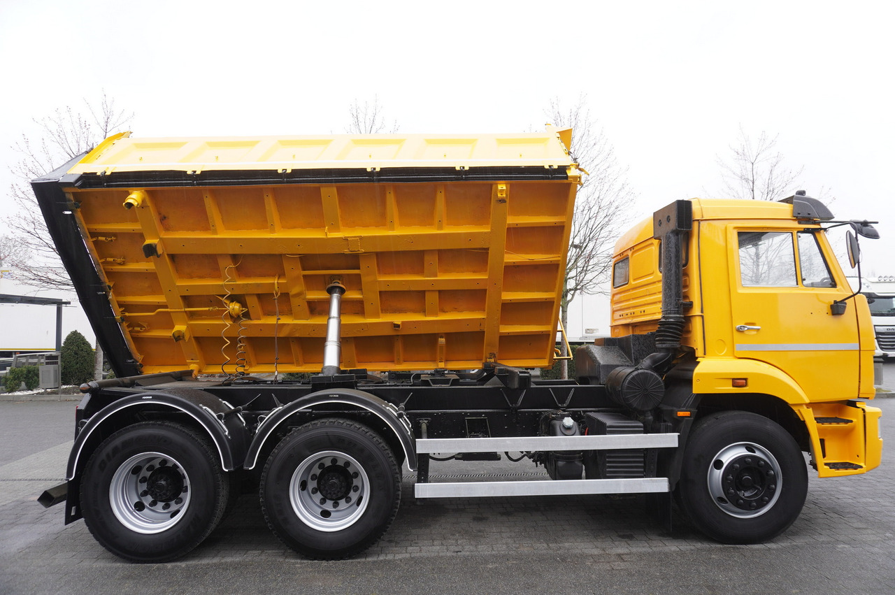 Tipper, Crane truck KAMAZ T2530 E5 6×4 / 3-sided tipper: picture 9