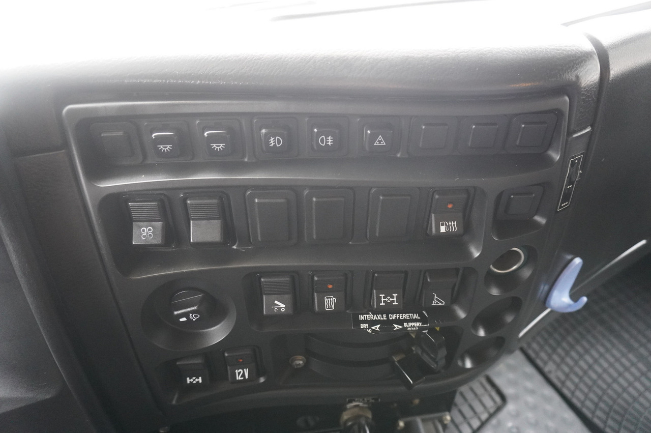Tipper, Crane truck KAMAZ T2530 E5 6×4 / 3-sided tipper: picture 23