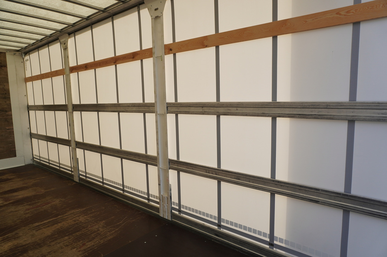 Curtainsider truck MAN TGL 12.220 / Curtainsider 19 EPAL / 140 tho. km: picture 11
