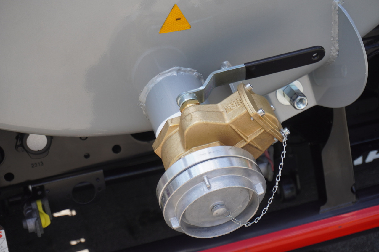 Tank truck MAN TGM 15.250 / NEW septic tank (07/2025) superstructure 8000 l / 160 tho. km!: picture 10