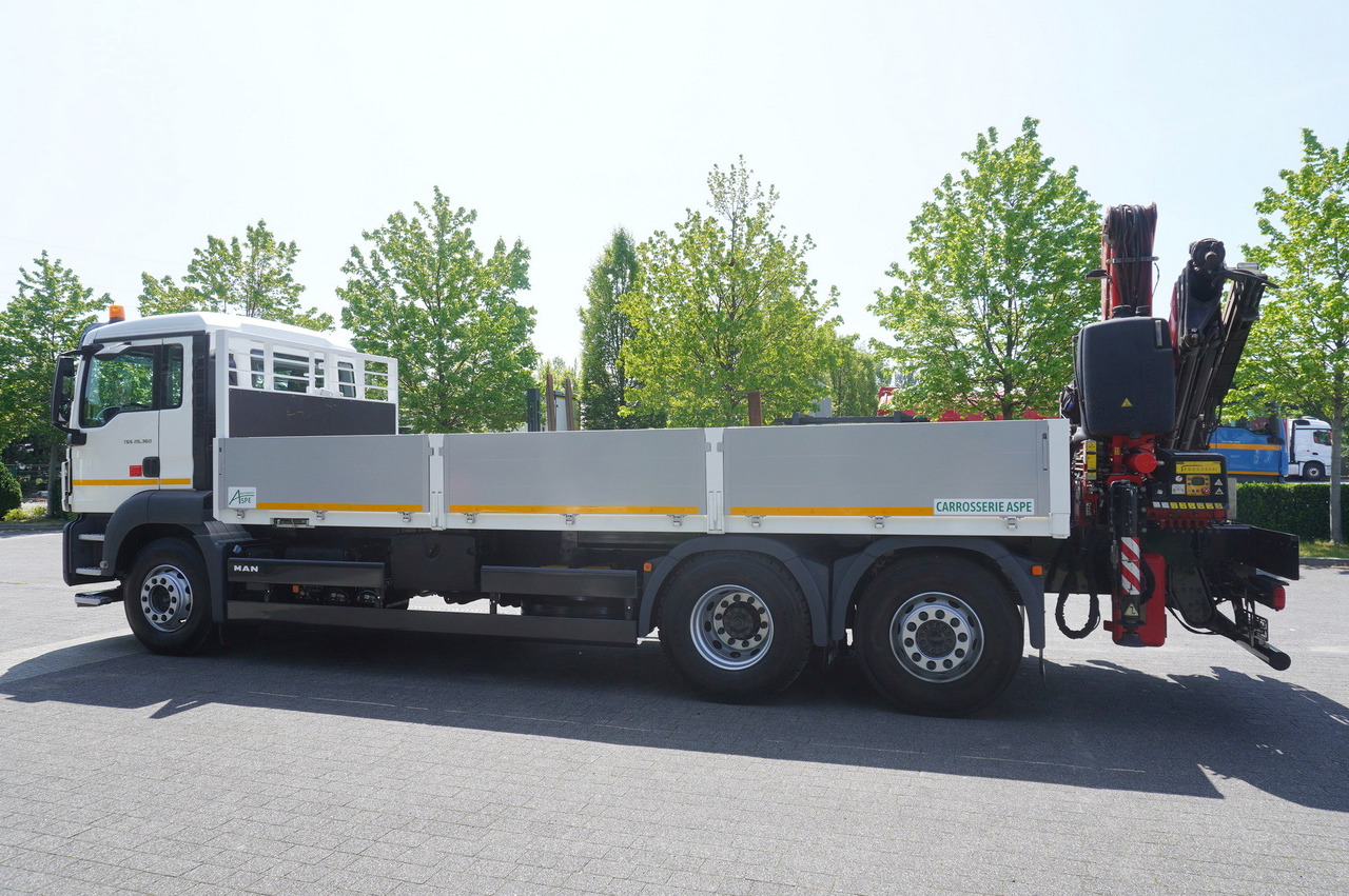 Dropside/ Flatbed truck, Crane truck MAN TGS 26.360 Flatbed / Fassi F175 7.7 T / steered 3rd axle: picture 7