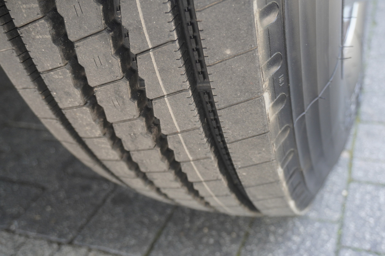 Dropside/ Flatbed truck, Crane truck MAN TGS 26.360 Flatbed / Fassi F175 7.7 T / steered 3rd axle: picture 19