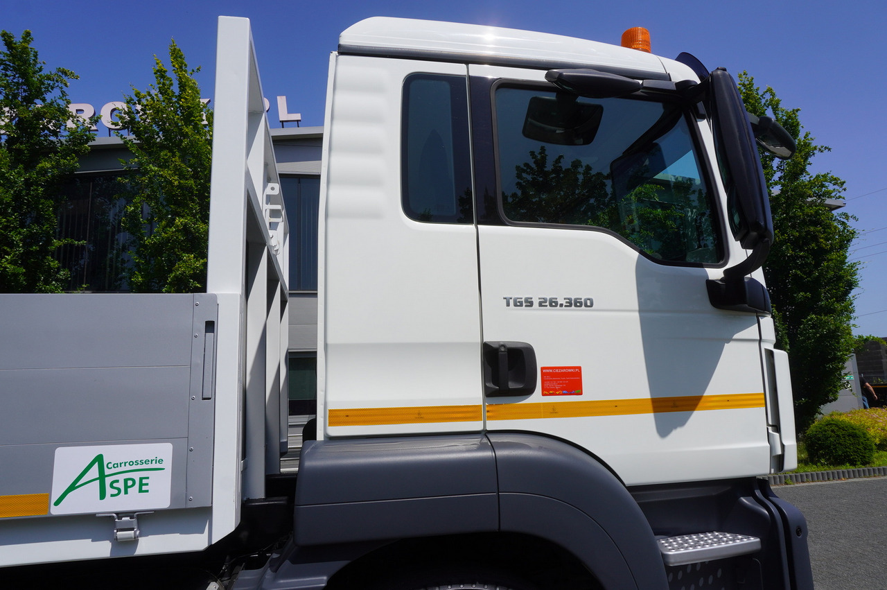 Dropside/ Flatbed truck, Crane truck MAN TGS 26.360 Flatbed / Fassi F175 7.7 T / steered 3rd axle: picture 17