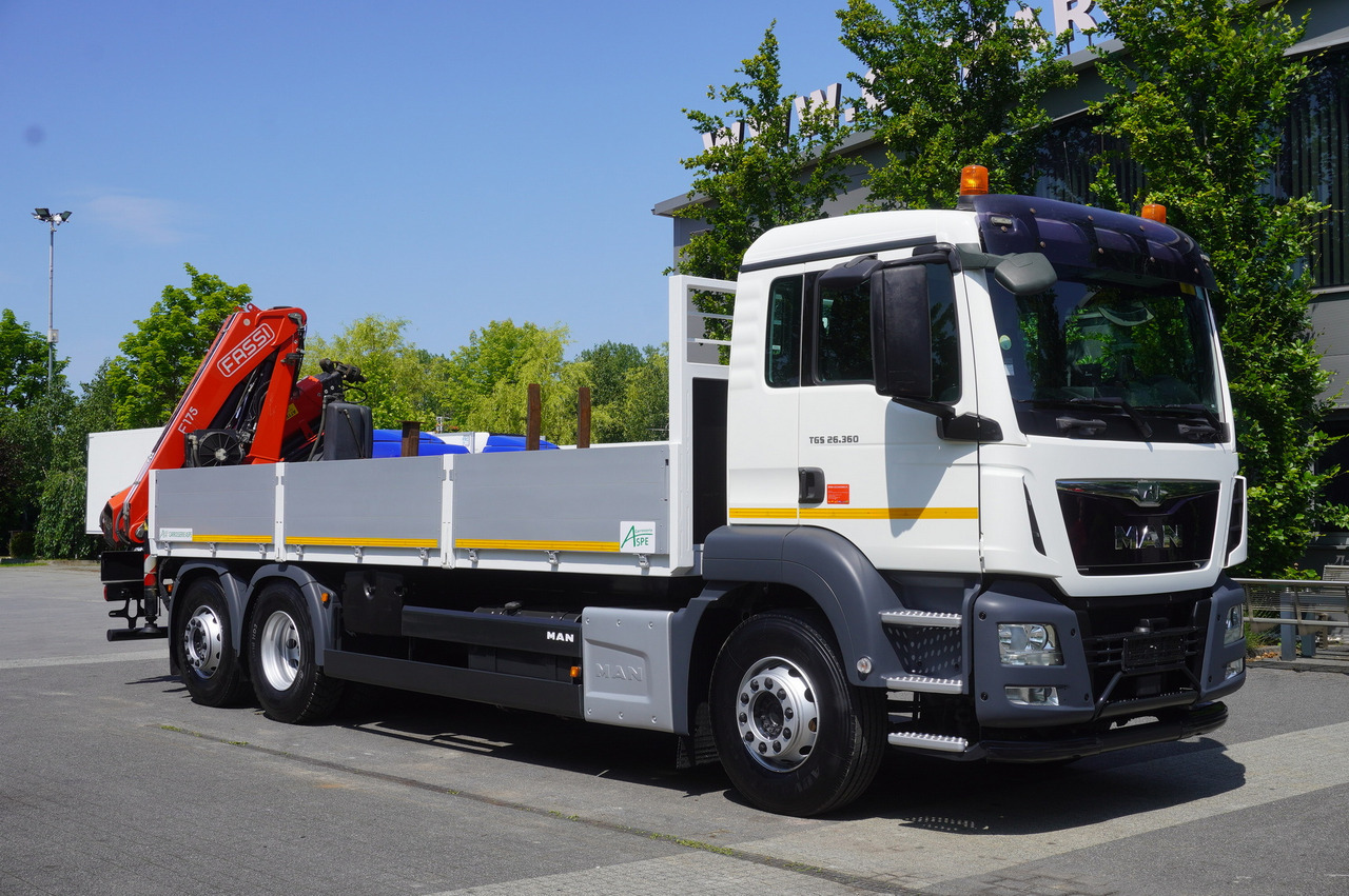 MAN TGS 26.360 Flatbed / Fassi F175 7.7 T / steered 3rd axle - Crane truck: picture 2 MAN TGS 26.360 Flatbed / Fassi F175 7.7 T / steered 3rd axle - Crane truck: picture 2