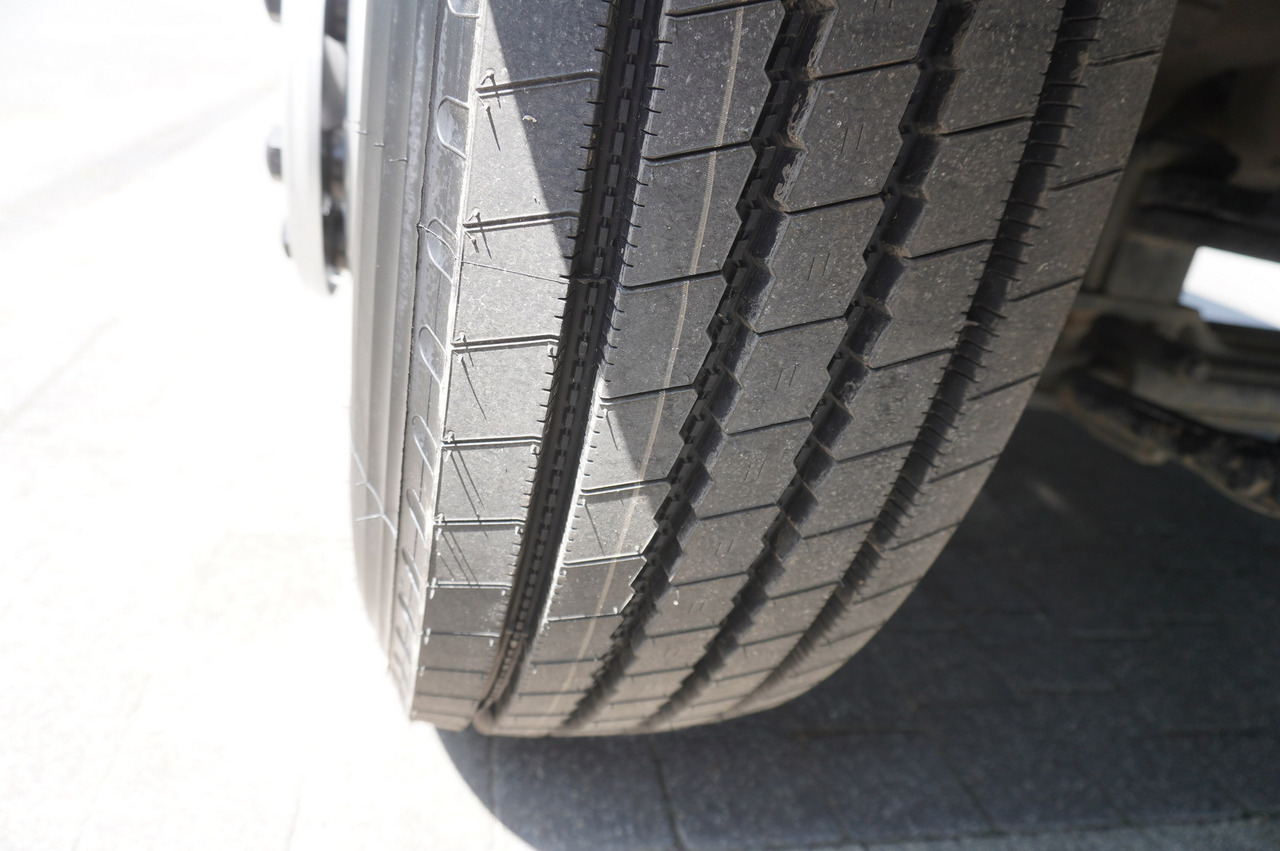 Dropside/ Flatbed truck, Crane truck MAN TGS 26.360 Flatbed / Fassi F175 7.7 T / steered 3rd axle: picture 16