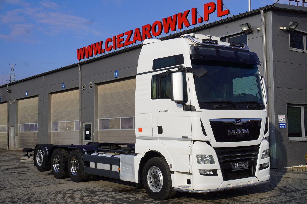 MAN TGX 35.580 E6 8x4/4 - 8.8m chassis frame - Cab chassis truck: picture 1 MAN TGX 35.580 E6 8x4/4 - 8.8m chassis frame - Cab chassis truck: picture 1