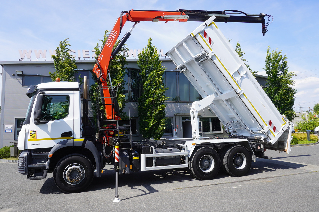 MERCEDES-BENZ AROCS 2636 / Fassi F155A.0.22 crane 6t / 120 tho. km / 3-sided dump truck / 2 x Bordmatic - Crane truck: picture 5 MERCEDES-BENZ AROCS 2636 / Fassi F155A.0.22 crane 6t / 120 tho. km / 3-sided dump truck / 2 x Bordmatic - Crane truck: picture 5