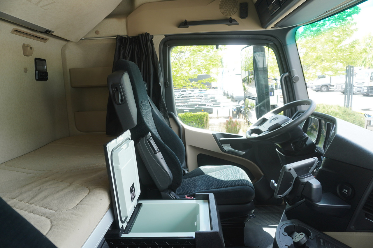 Tow truck MERCEDES-BENZ Actros 2542 / NEW tow truck / steered 3rd axle: picture 28