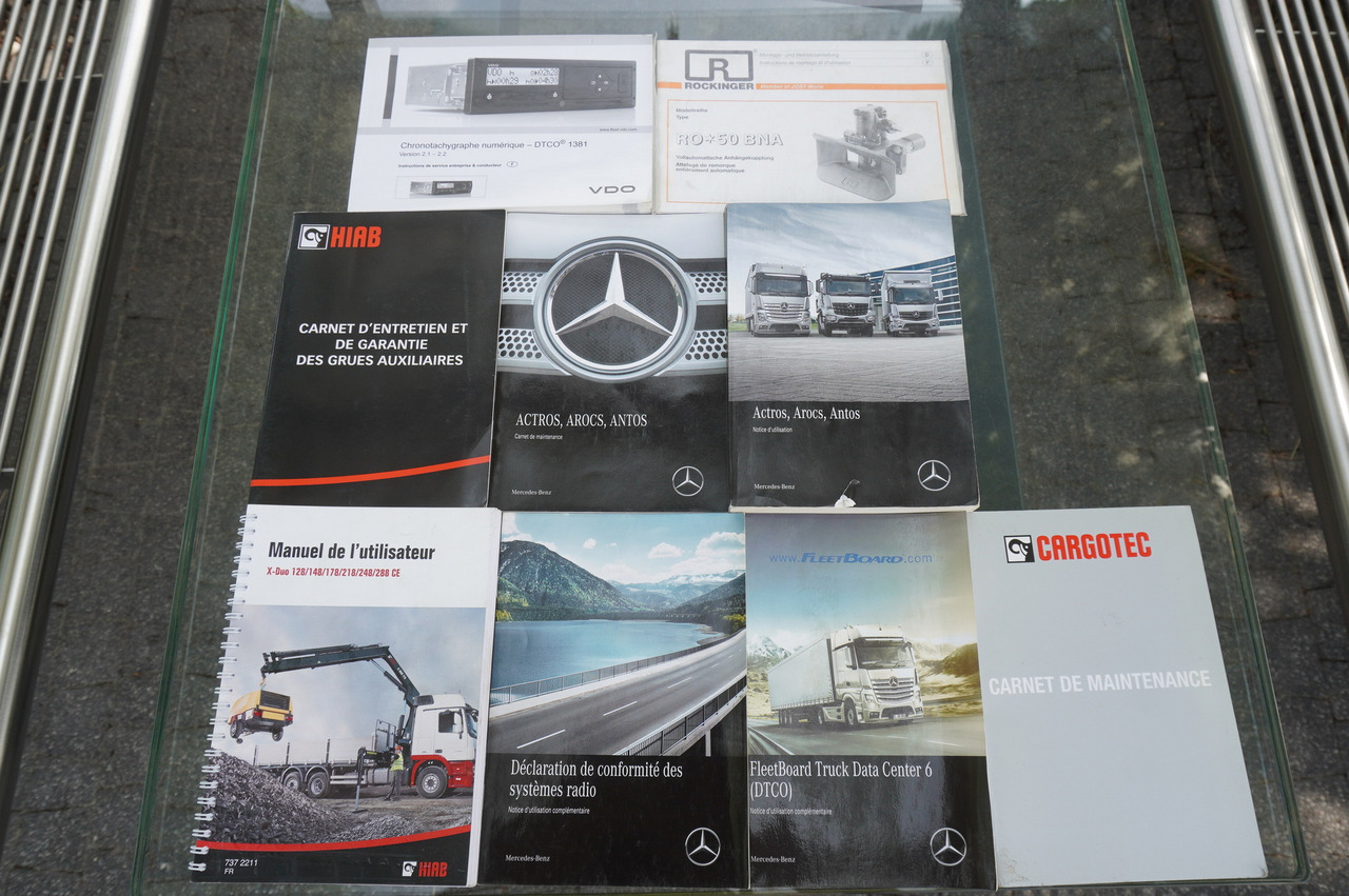 Dropside/ Flatbed truck, Crane truck MERCEDES-BENZ Arocs 1833 / 87,000 km!!! / Hds HIAB X-DUO 128 B-2 / three-sided tipper: picture 30