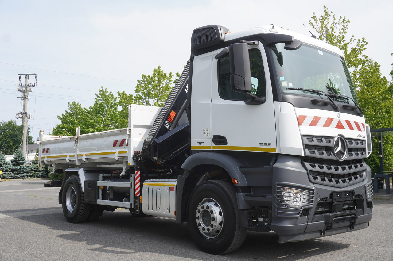 Dropside/ Flatbed truck, Crane truck MERCEDES-BENZ Arocs 1833 / 87,000 km!!! / Hds HIAB X-DUO 128 B-2 / three-sided tipper: picture 7