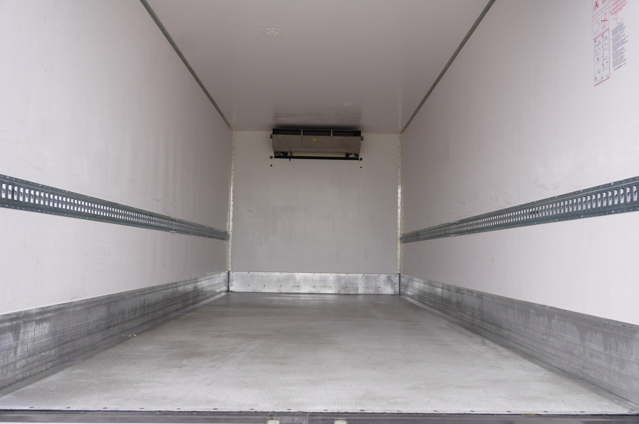 Refrigerator truck MERCEDES-BENZ Atego 1530 E6 Lamberet refrigerated truck 17 pallets / load capacity 7t: picture 13