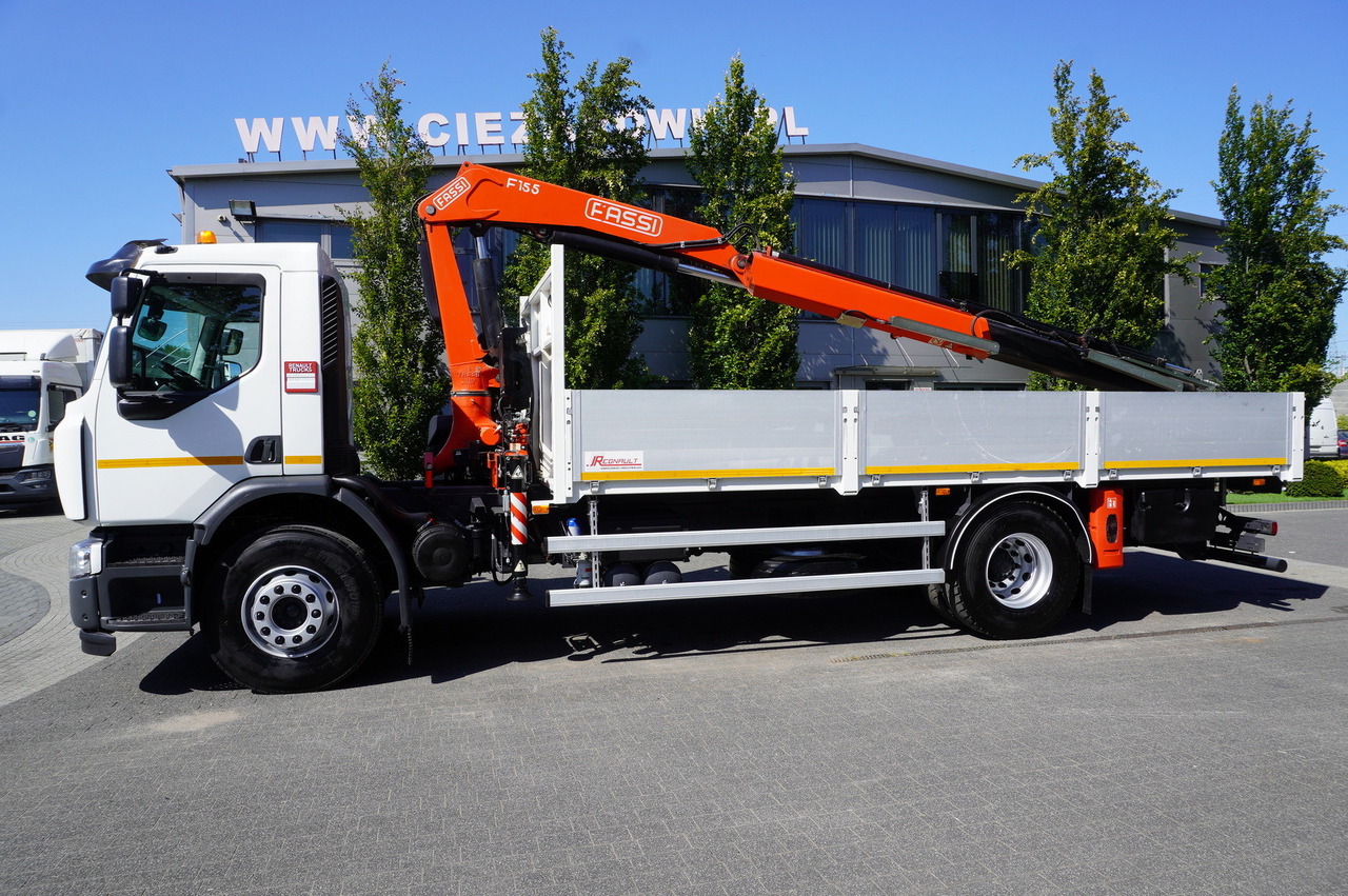 RENAULT C320 P 4x2 / FASSI crane 6.2 T / range 10 m / Flatbed 15 EPAL / 50 tho. km! - Crane truck: picture 2 RENAULT C320 P 4x2 / FASSI crane 6.2 T / range 10 m / Flatbed 15 EPAL / 50 tho. km! - Crane truck: picture 2