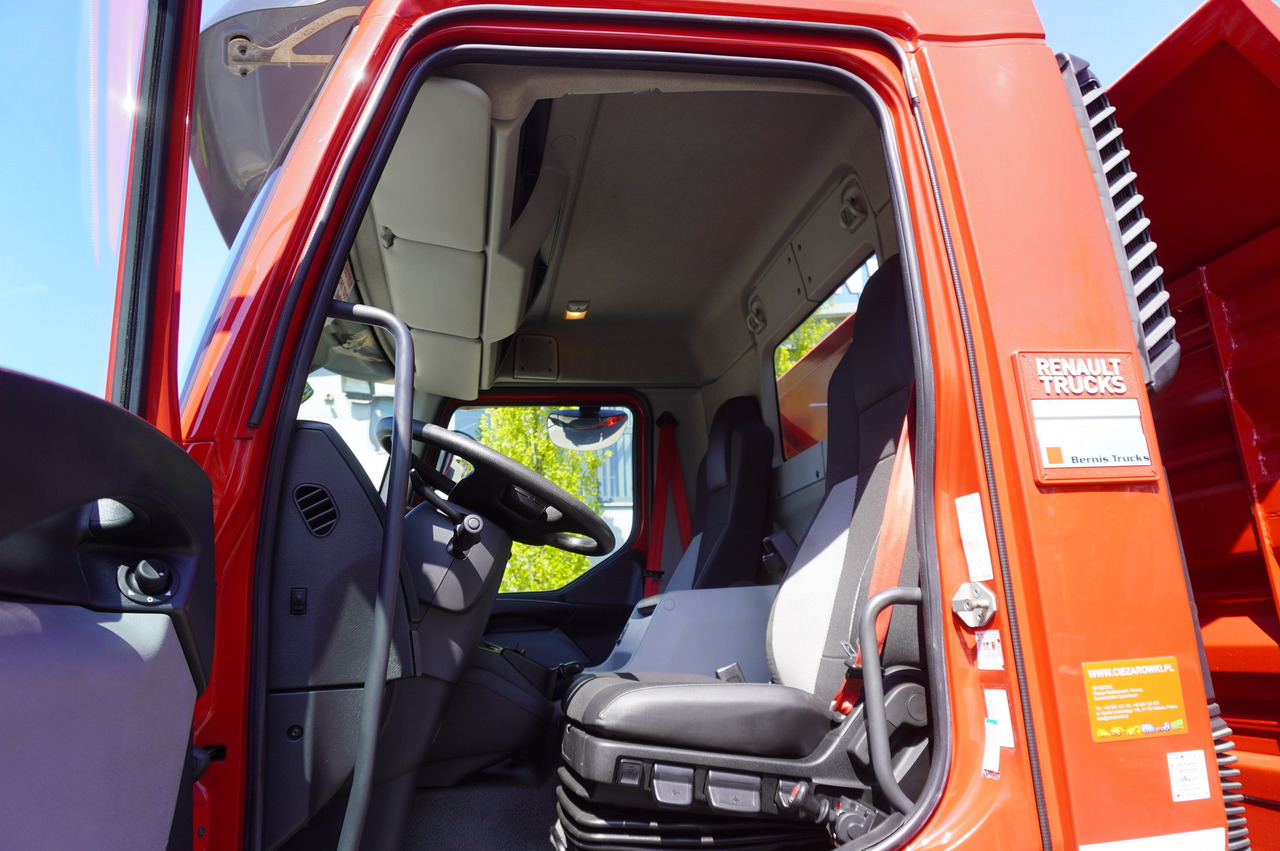 Tipper RENAULT D14 / 18,000 km !!! / 3-side dump truck: picture 24
