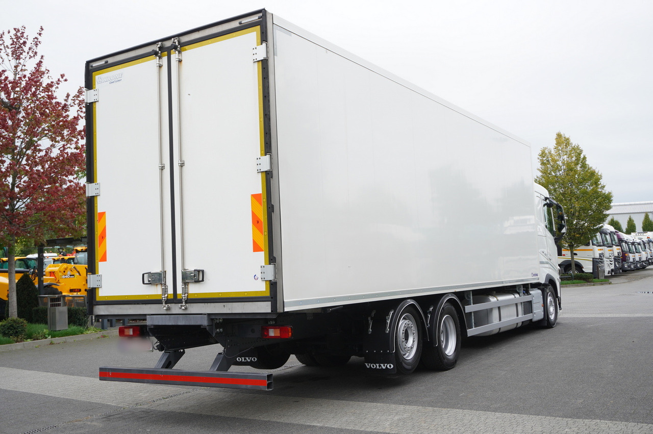 VOLVO FH 460 / Krone refrigerator 23 EPAL! / Carrier Supra 1250 MT Silent / Multitemperature / Steered axle - Refrigerator truck: picture 5 VOLVO FH 460 / Krone refrigerator 23 EPAL! / Carrier Supra 1250 MT Silent / Multitemperature / Steered axle - Refrigerator truck: picture 5