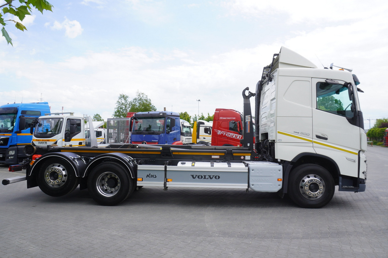 VOLVO FH 500 / VDL hooklift 21 tons / 2022 / steering 3d axle / 2 units - Hook lift truck: picture 4 VOLVO FH 500 / VDL hooklift 21 tons / 2022 / steering 3d axle / 2 units - Hook lift truck: picture 4
