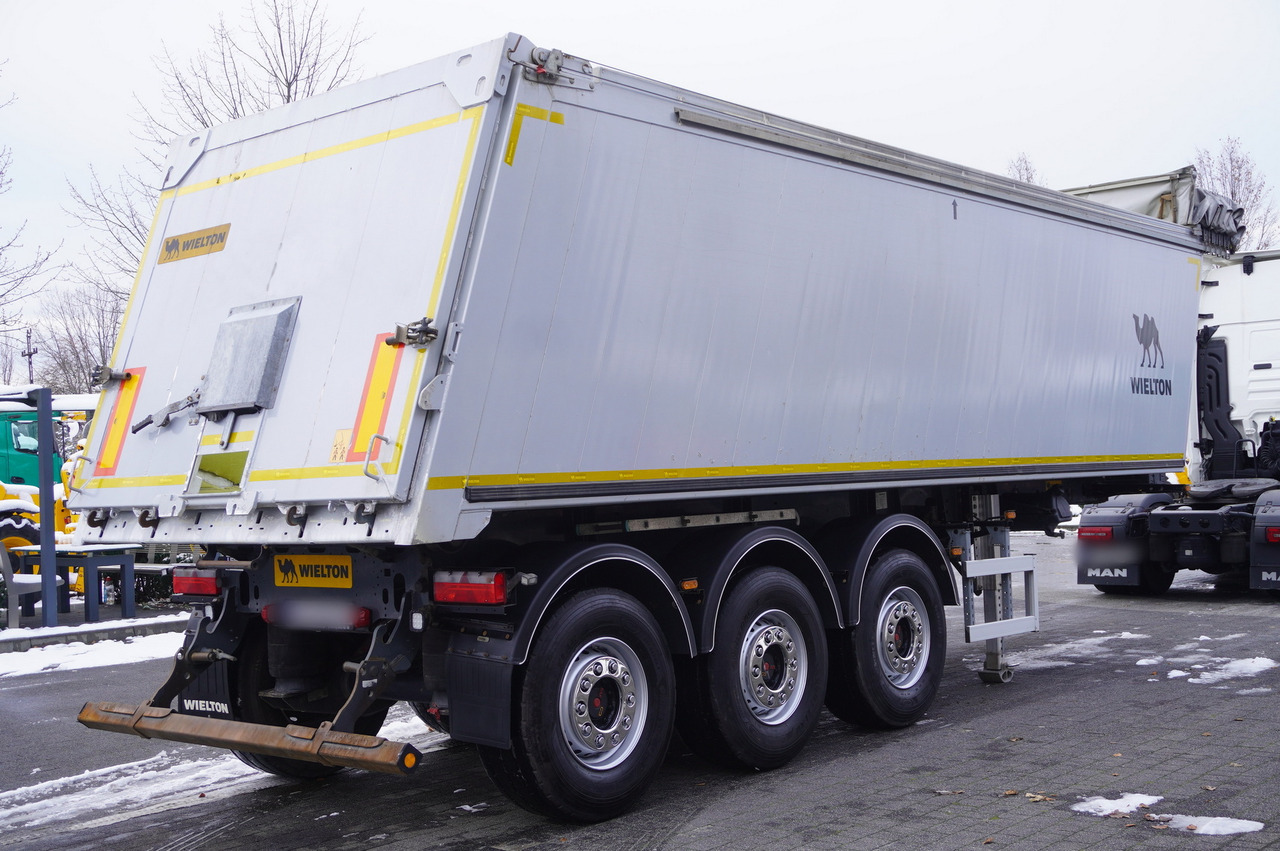 WIELTON NW-3 / weight 6.2 t / capacity 38m3 / Electrically folded roof / Teflon / 20 units, 2022 - Tipper semi-trailer: picture 5 WIELTON NW-3 / weight 6.2 t / capacity 38m3 / Electrically folded roof / Teflon / 20 units, 2022 - Tipper semi-trailer: picture 5