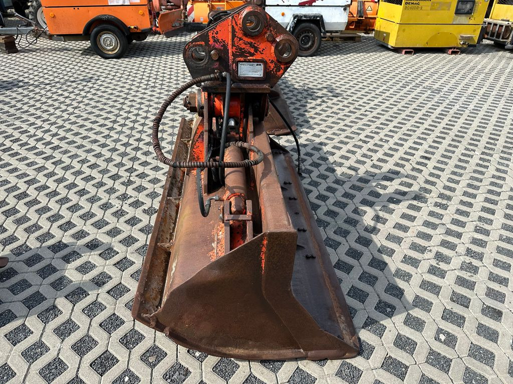 Grabenräumlöffel 2000 mm - Excavator bucket for Construction machinery: picture 1 Grabenräumlöffel 2000 mm - Excavator bucket for Construction machinery: picture 1