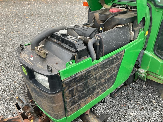 2000 John Deere 4600 4WD Tractor - Farm tractor: picture 5 2000 John Deere 4600 4WD Tractor - Farm tractor: picture 5