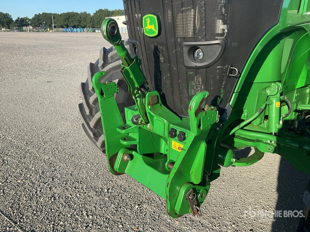 2015 John Deere 7310R 4WD Tractor - Farm tractor: picture 5 2015 John Deere 7310R 4WD Tractor - Farm tractor: picture 5