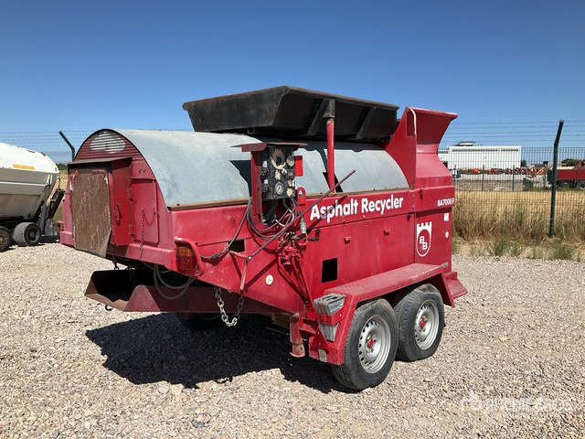 2001 Bagela BA7000F T/A Drawbar Portable Asphalt re ... :Misc. Asphalt Equipment - Asphalt machine: picture 1 2001 Bagela BA7000F T/A Drawbar Portable Asphalt re ... :Misc. Asphalt Equipment - Asphalt machine: picture 1
